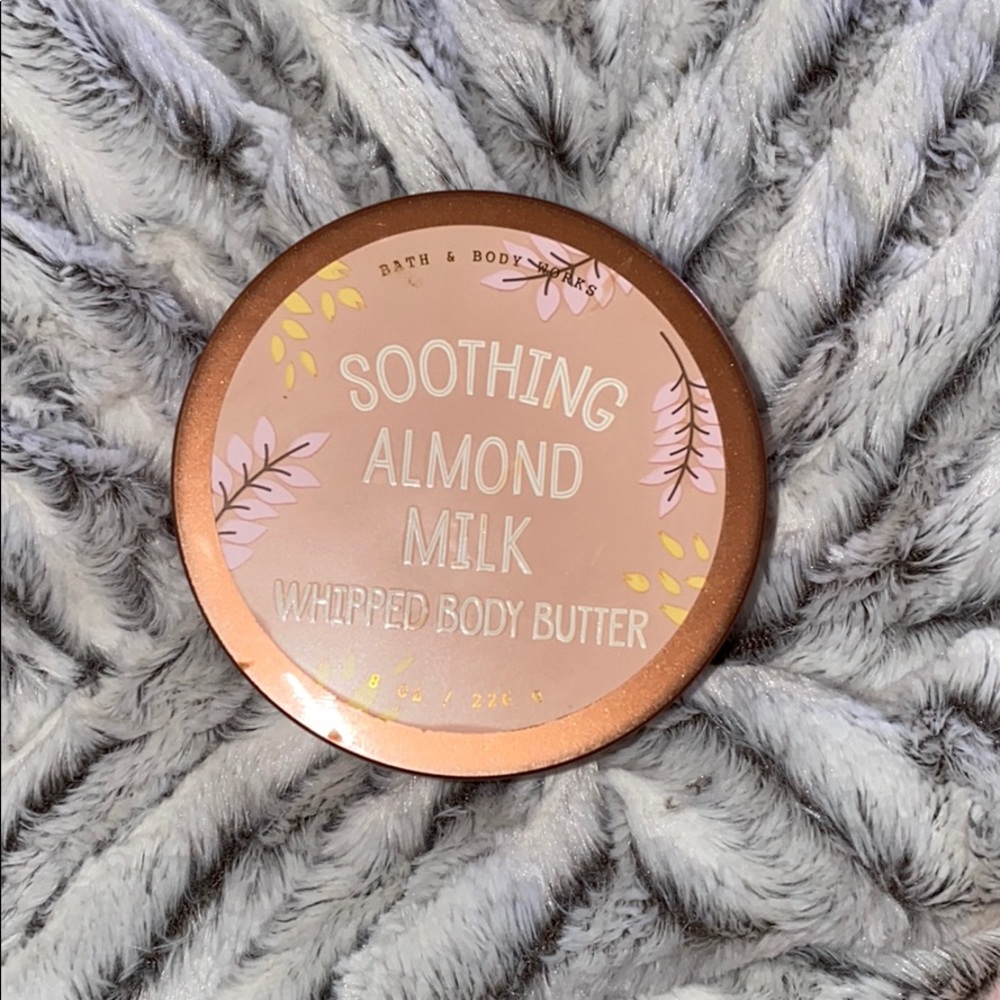 Bath and body works soothing almond milk